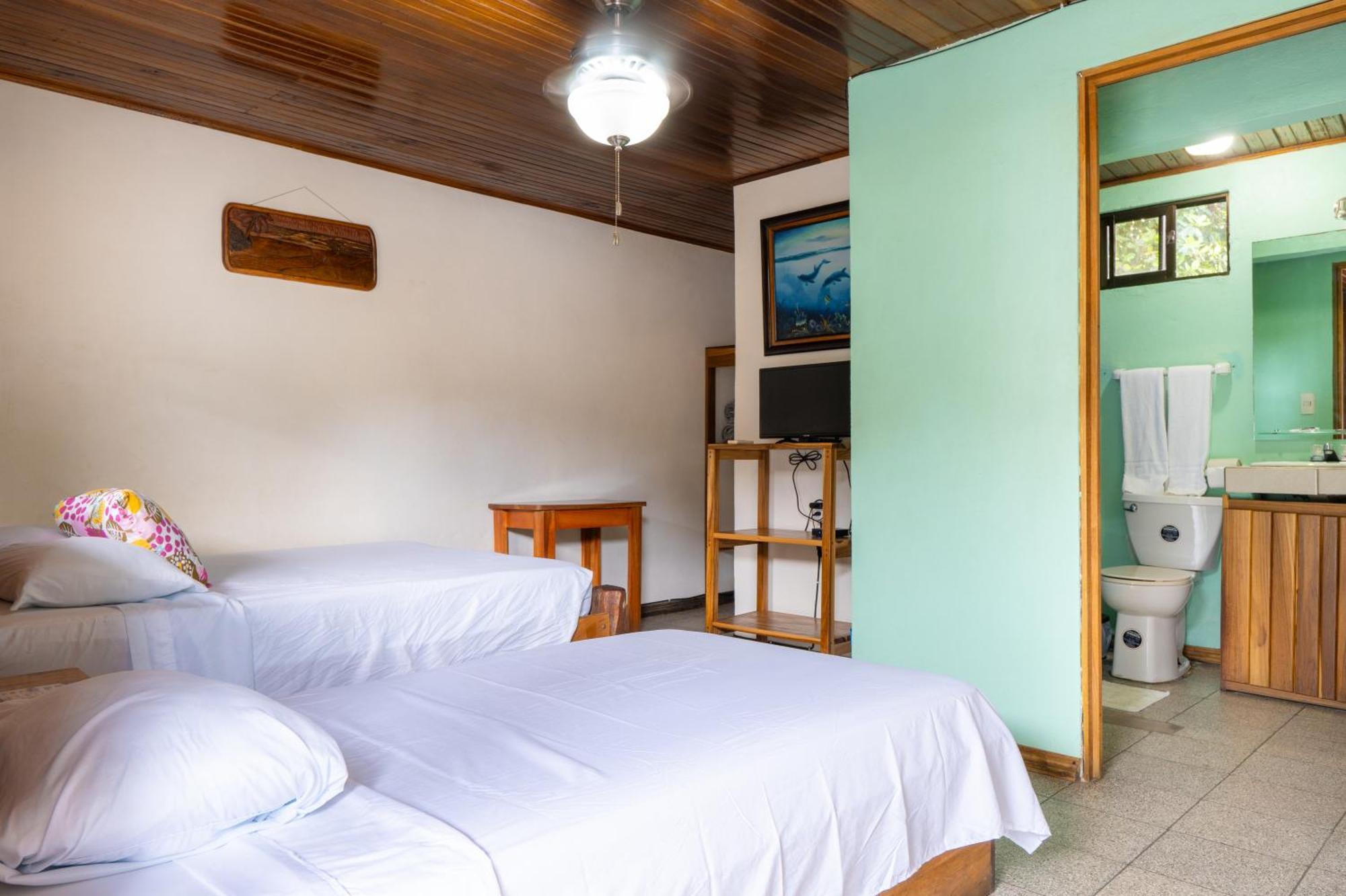 Cabinas Arrecife Кахуита Екстериор снимка