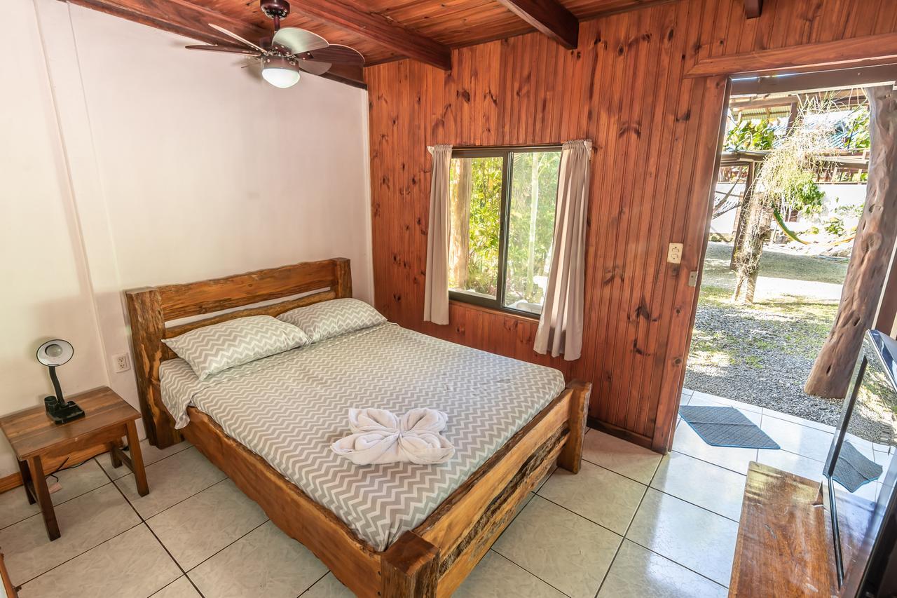 Cabinas Arrecife Кахуита Екстериор снимка