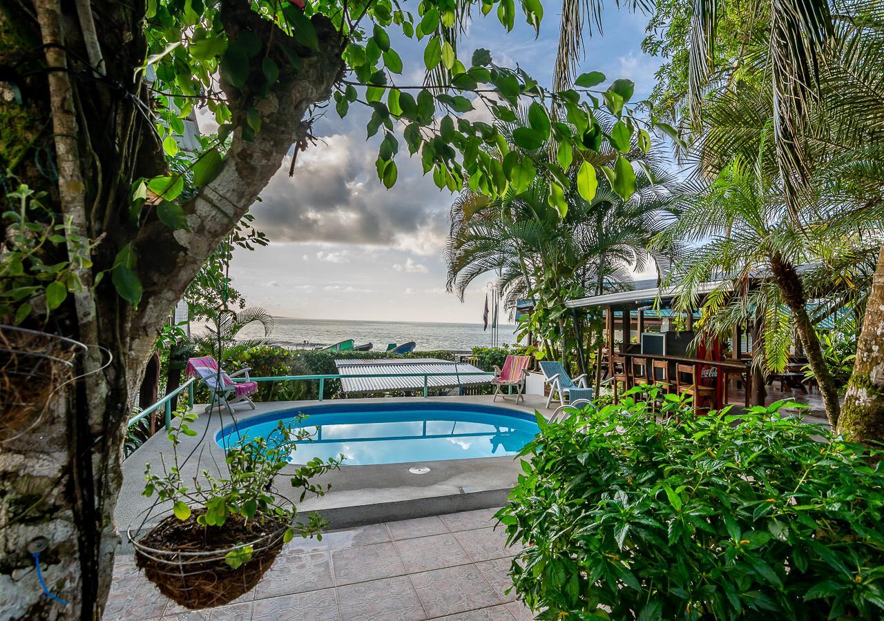 Cabinas Arrecife Кахуита Екстериор снимка